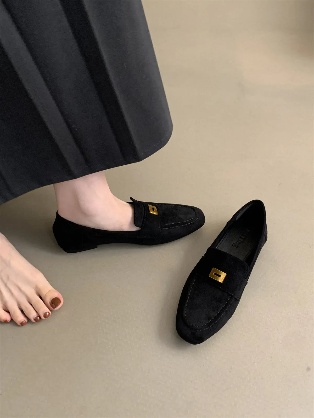 Ana | Langlebige Wildleder-Slipper